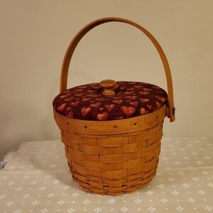 Longaberger Small Fruit Basket with Heart of Dresden Lid